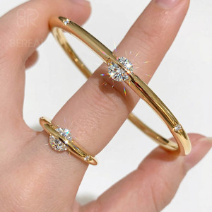 สร้อยข้อมือเพชรโมอิสซาไนต์ VVS ผ่านการทดสอบเพชร ทรงกลมเจียระไนแบบสั่งทำพิเศษ ตัวเรือนเงินแท้ 925 เครื่องประดับผู้หญิงคุณภาพสูง - Product Image 2