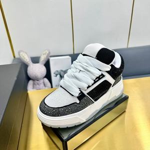 Vente directe d'usine de chaussures de marche originales tendance de qualité supérieure, chaussures décontractées pour hommes luxueuses et élégantes - Product Image 2