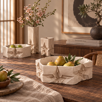 Vase à fleurs en céramique beige et collection de plateaux décoratifs – Décoration d'intérieur géométrique sculpturale pour présentation sur table
