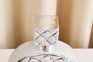 Botella de Perfume redonda para decoración del hogar, cristal de cerámica plateado de lujo, delicado, <span class=keywords><strong>precio</strong></span> de fábrica - Product Image 5