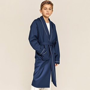 Vente en gros de vêtements en bambou biologique personnalisés en usine pyjamas pour enfants et chemise de nuit décontractée à impression réactive pour vêtements de nuit pour garçons - Product Image 2