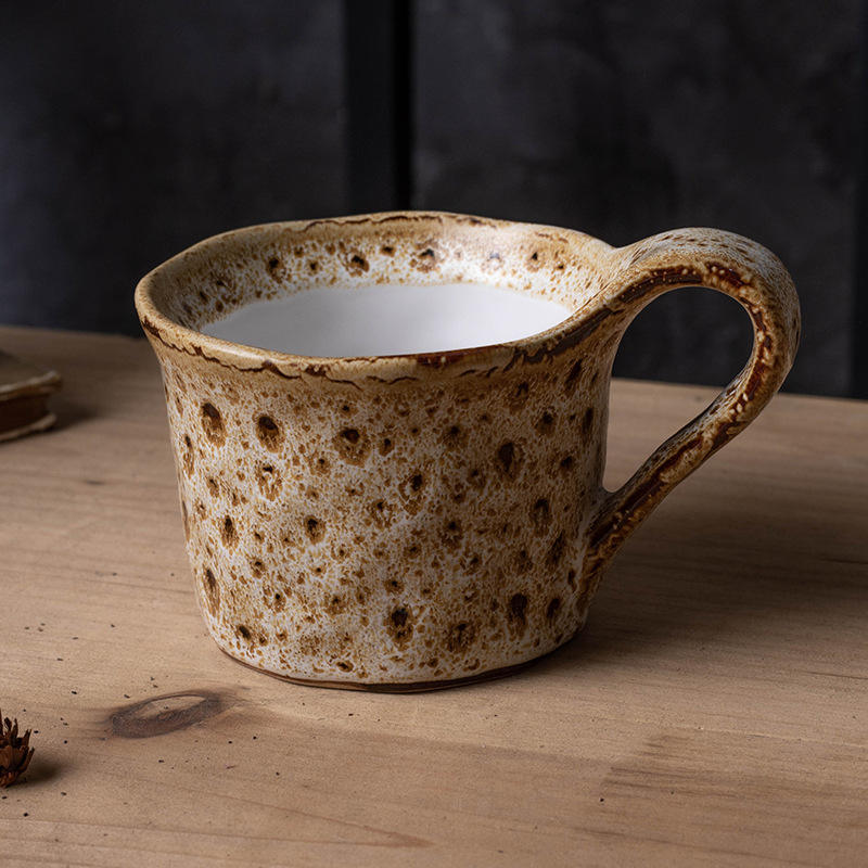 Mini tasse de petit-déjeuner cuite au four à motif léopard beige