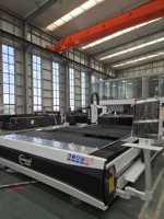 Machine de découpe laser à fibre 3015 économique à vitesse de coupe rapide 3kW 6kW pour acier au carbone et acier inoxydable