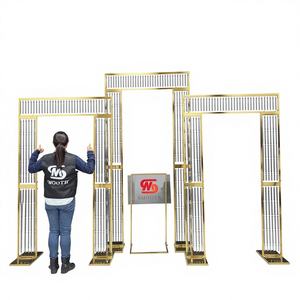 ซุ้มเหล็กงานแต่งงานรุ่นใหม่ ดีไซน์เรียบหรู พร้อมขายึดสำหรับแขวนของตกแต่ง ดีไซน์กระจกเงา สำหรับตกแต่งเวที - Product Image 1