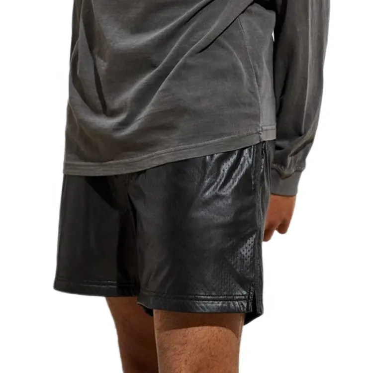 Оптовая продажа OEM Модные мужские чистые легкие шорты из искусственной кожи черные байкерские сетчатые кожаные шорты для мужчин