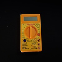 DT830D mini multimètre jaune Multimètre électrique AC courant continu hors buzzer test