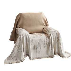 Funda de Sofá Nórdica Simple de Chenilla Color Caqui Glaciar, Estilo de Lujo Ligero, Universal para las Cuatro Estaciones, Antiarañazos para Gatos - Product Image 5