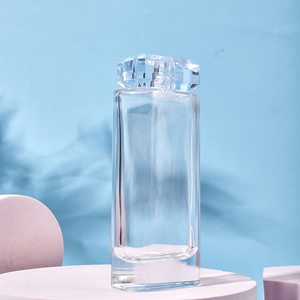 Botella de Perfume de Vidrio Vacía de Lujo con Pulverizador Plano, Diseño Personalizado OEM, Venta al Por Mayor - Product Image 3