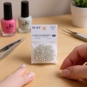 Pedrería Ilan 6x6mm Forma de Corona Blanca K 8g Para Accesorios de Decoración de Uñas - Product Image 3