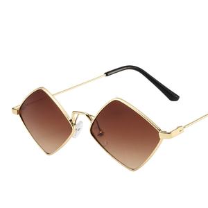 TY5066 plage hommes lunettes De soleil femmes luxe flambant neuf rétro métal personnalité carré lunettes De soleil hommes classique extérieur Gafas De <span class=keywords><strong>Sol</strong></span> - Product Image 2