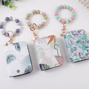Pochette de rangement en organza imprimée pour 11 cartes, avec poche pour monnaie, cordon de perles en silicone et pendentif porte-clés perles pour poignet - Product Image 1