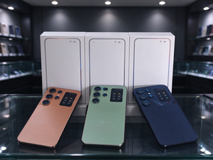 โทรศัพท์มือถือ S25 ultra 5G ของแท้ใหม่เอี่ยม รุ่น Global ยังไม่ได้แกะซีล ดีไซน์ทันสมัย ตัวเครื่องบางเฉียบ - Product Image 3