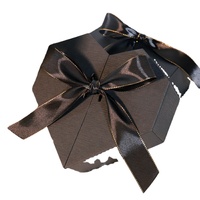 Vente en gros Boîte-cadeau personnalisée pour la Saint-Valentin Love Flower Coffrets cadeaux d'emballage de stockage en carton en forme de coeur