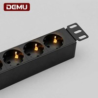 Pusat Data 1U PDU 6 Outlet Schuko Tipe F Sakelar Dua Kutub T5 Paduan Aluminium Siap Pakai CE RoHS
