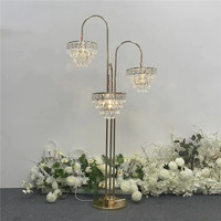 Lustre LED européen à 3 têtes en acrylique effet cristal de glace pour allée de mariage, scène, chemin de table, idéal pour fêtes, événements et décoration extérieure