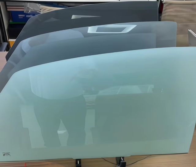 Automotive Smart Window Tint 0.45mm PDLC Film UV Infrared Proof Anti Scratch Self Adhesive Color Changing Car Window Film 1 Year