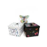 Boîte Cadeau Explosive Papillon Volant Motif Cœur - Jouets et Fleurs pour Célébrer les Femmes, les Hommes, les Meilleurs Amis, Maman, la Saint-Valentin