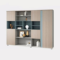 Bureau de direction convertible et extensible en forme de L Liyu avec armoire latérale de rangement, bureau en bois de style italien moderne et luxueux