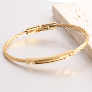 Pulsera Minimalista de Acero de Titanio con Cable de 5mm, Geométrica, Abrible, Joyería de Moda, Regalo para Mujer - Product Image 4