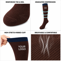 Chaussettes de compression personnalisées OEM ODM avec logo, douces, à compression graduée, hauteur genou, pour la course, l'athlétisme, la randonnée, chaussettes de compression d'automne pour hommes