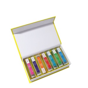 Un coffret cadeau magnifiquement emballé de lamelles de microscope biologique pour enfants, contenant 35 lamelles de 7 types différents. - Product Image 1