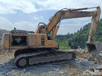 Excavatrice sur chenilles Komatsu PC220 d'occasion, modèle 2007, 23,5 tonnes, avec moteur et groupe motopropulseur, matériel de construction