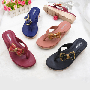 Thiết Kế Cổ Điển Chất Lượng Tốt Nhất OEM Ngoài Trời Cô Gái Dép <span class=keywords><strong>PVC</strong></span> Ladies <span class=keywords><strong>Flip</strong></span> <span class=keywords><strong>Flops</strong></span> Phụ Nữ Cho Bán Buôn - Product Image 3