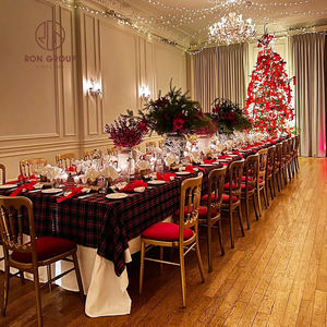 Sillas Clásicas de Madera Marrón Oscuro para Banquetes de Boda, Diseño de Respaldo Curvo para Eventos de Hotel y Ocasiones Formales, Asientos Duraderos - Product Image 3