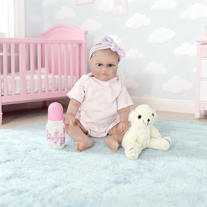 <span class=keywords><strong>Poupée</strong></span> Bébé Réaliste en Silicone Souple de Qualité Supérieure avec Détails 3D Colorés pour Filles en Bas Âge – Jouet de Jeu Réaliste, Cadeau Idéal - Product Image 2