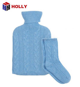 Cadeau de festival sac à eau chaude en caoutchouc de 2 litres housse en tricot <span class=keywords><strong>chaussettes</strong></span> <span class=keywords><strong>bouillotte</strong></span> - Product Image 2