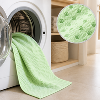 Serviette de yoga en silicone antidérapante et absorbante en microfibre, design pliable pour studio de yoga et usage domestique