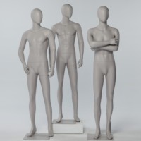 Modegeschäft Visual Merchandising Display Männliche Ganzkörper-Schaufensterpuppe Mattgrau FRP Kopf Europäisches Originaldesign Stehende Pose