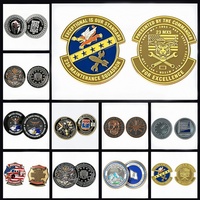 Pièces en alliage de zinc plaqué 3D en relief, électrophoretiques, finition argent antique, pour conception de casque, personnalisables pour entreprises, vente en gros