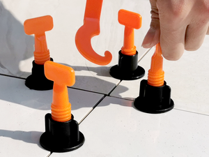 Système de nivellement de carrelage réutilisable en forme de T Sunsbuild pour la cuisine et la salle de bain, revêtement de sol commercial, durable et imperméable - Product Image 4