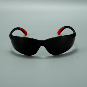 แว่นตานิรภัยใสใสแบบใสป้องกันฝุ่นป้องกันตาโลโก้แบบกำหนดเอง - Product Image 1