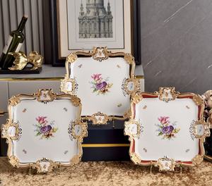 Vente flash Assiette ronde en céramique dorée de luxe peinte à la main Moderne Écologique pour mariage et restaurant - Product Image 1