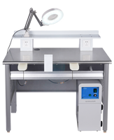 Mesa de Trabajo Profesional para Laboratorio Dental Individual con Lámpara LED de Aumento Eléctrica y Sistema de Succión Integrado para Técnicos
