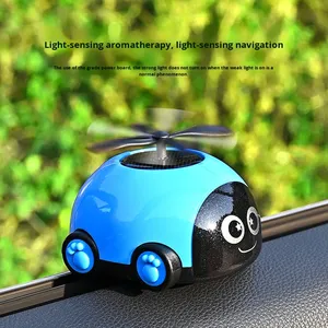 Diffuseur d'air de voiture en plastique à énergie solaire, design scarabée de dessin animé, purification de l'air, installation facile, ornement hélicoptère rotatif - Product Image 3