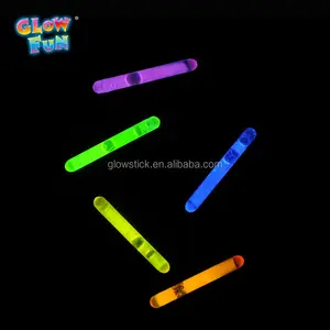 200Pcs Mini Glow Sticks Bulk Met 8 Kleuren Voor Glow Paasei, kinderen Glow-In-The-Dark, Pasen Mand Stuffers, Pasen, Kerstmis