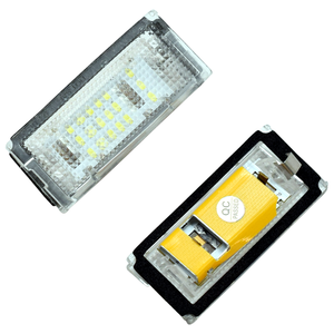 OEM-Fit 2 uds Canbus LED blanco luz de placa de matrícula para <span class=keywords><strong>BMW</strong></span> E46 3 Series 323i 325i 328i 330i <span class=keywords><strong>335i</strong></span> 325xi 328xi 1998-2007 nuevo - Product Image 2