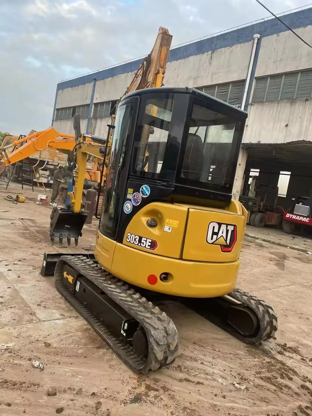 Good Condition Japanese 3TonMini Digger Used Caterpillar Cat303.5E Hydraulic Excavator for sale