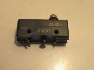 PLC MICROSWITCH BZ-<strong>RDX</strong> BZRDX 15A, <strong>125</strong>, 250, 480VAC LIMIT SWITCH NEW Warranty Product - Product Image 1
