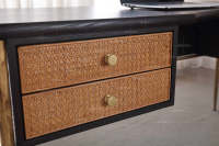 Bureau en rotin et bois de noyer du milieu du siècle, cadre en laiton forgé à la main, table d'étude de luxe
