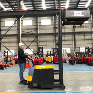 Apilador Eléctrico de Palés, Contrabalanceado, sin Patas, 1000kg/1500kg, Batería de Plomo-Ácido, Neumáticos de Poliuretano - Product Image 1