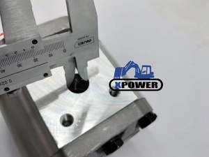 ปั๊มเกียร์ XPower รุ่นใหม่ CBT-532 337989 สีดำ/เงิน สำหรับรถขุดตีนตะขาบ EM639B SEM636D - Product Image 6