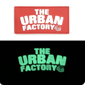 Patch logo personnalisé en PVC caoutchouc 3D imperméable avec fermeture auto-agrippante pour vêtements d'extérieur, gilets et sacs à dos - Product Image 2