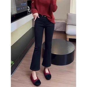 Jean <span class=keywords><strong>en</strong></span> denim vintage <span class=keywords><strong>taille</strong></span> haute coupe droite pour femme, grande <span class=keywords><strong>taille</strong></span>, coupe amincissante, effet délavé, idéal pour silhouettes <span class=keywords><strong>en</strong></span> forme de poire - Product Image 2