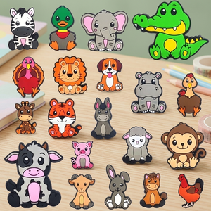 Appliques en plastique personnalisées 2D 3D en forme d'animaux, décorations amusantes unisexes pour enfants, pour sacs, chaussures, chapeaux, fabriquées en usine au Vietnam - Product Image 4