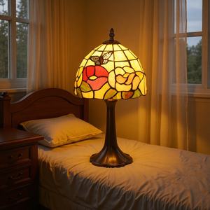 Lampe de table de style rétro européen, lampe de table décorative créative avec vitrail pour bureaux et chambres à coucher - Product Image 3