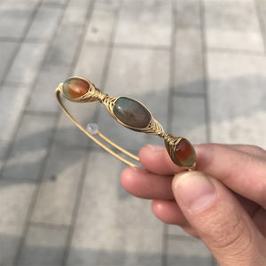 Goud Koperdraad Omwikkeld Open Manchet Armband Natuurlijke Crystal Quartz Amethist Labradoriet Steen Armband - Product Image 3